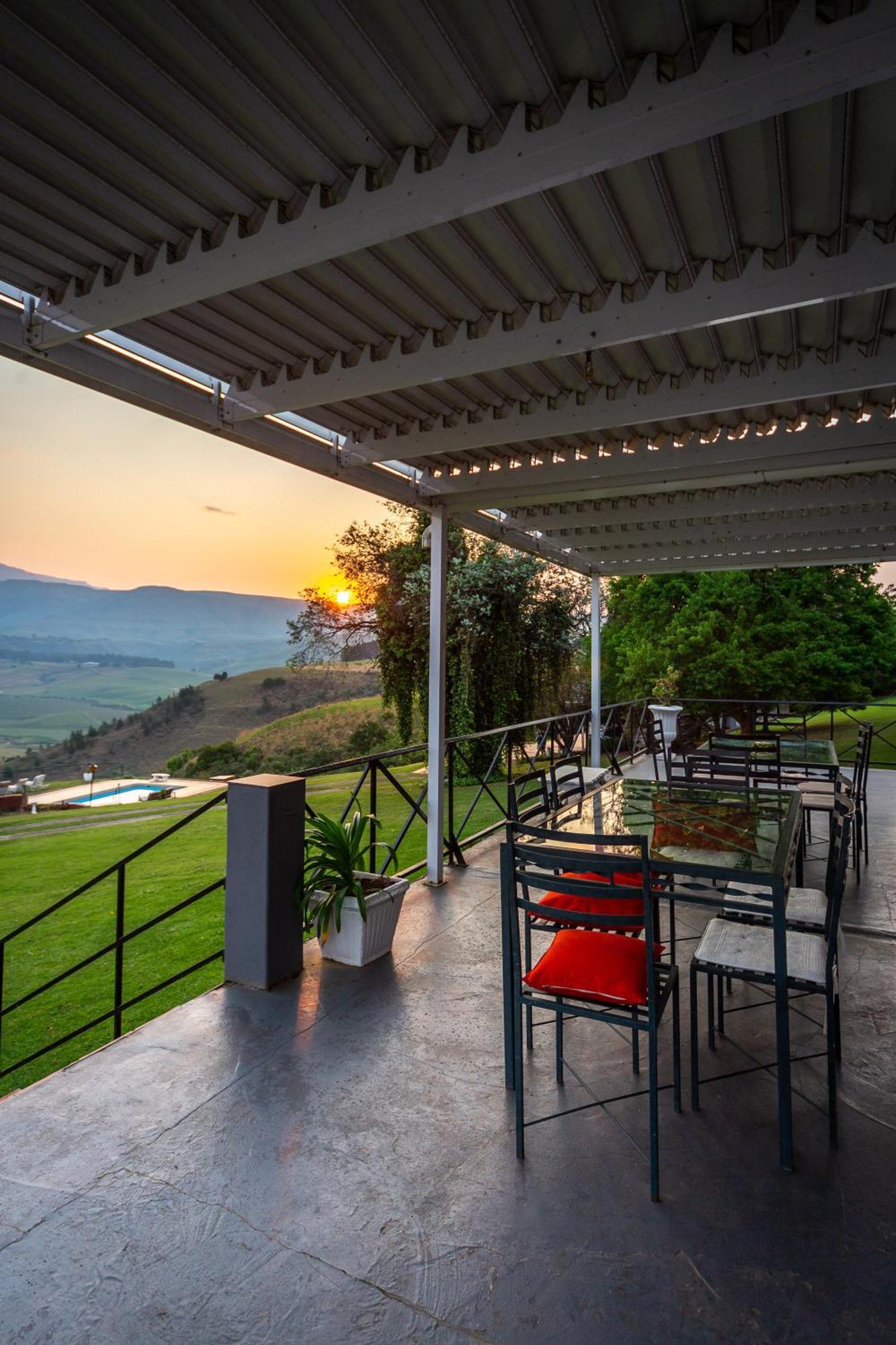 Graceland Self-Catering Cottages Вінтертон Екстер'єр фото
