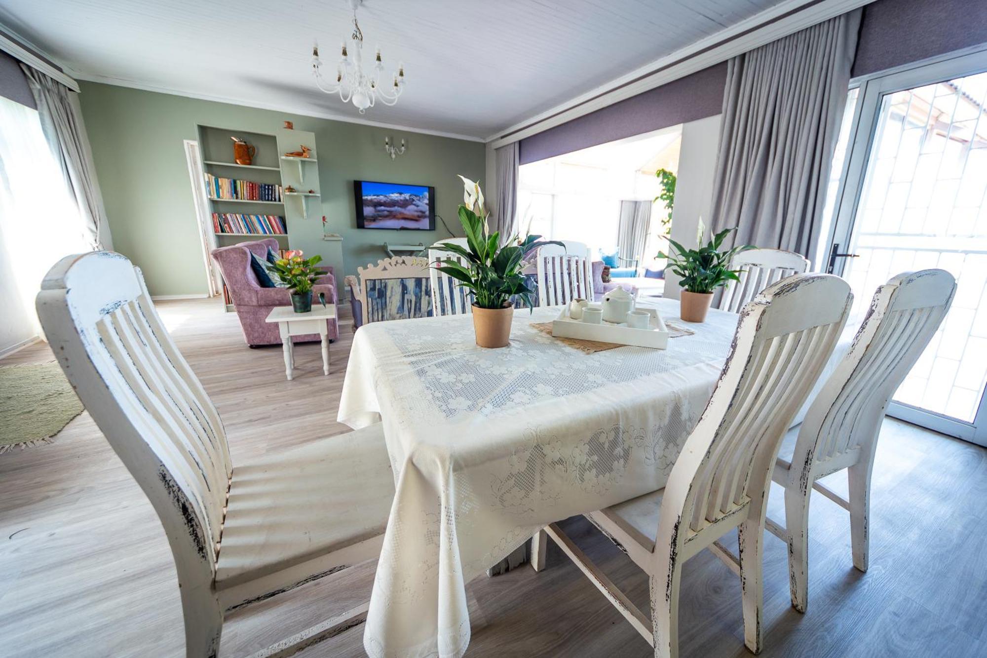 Graceland Self-Catering Cottages Вінтертон Екстер'єр фото