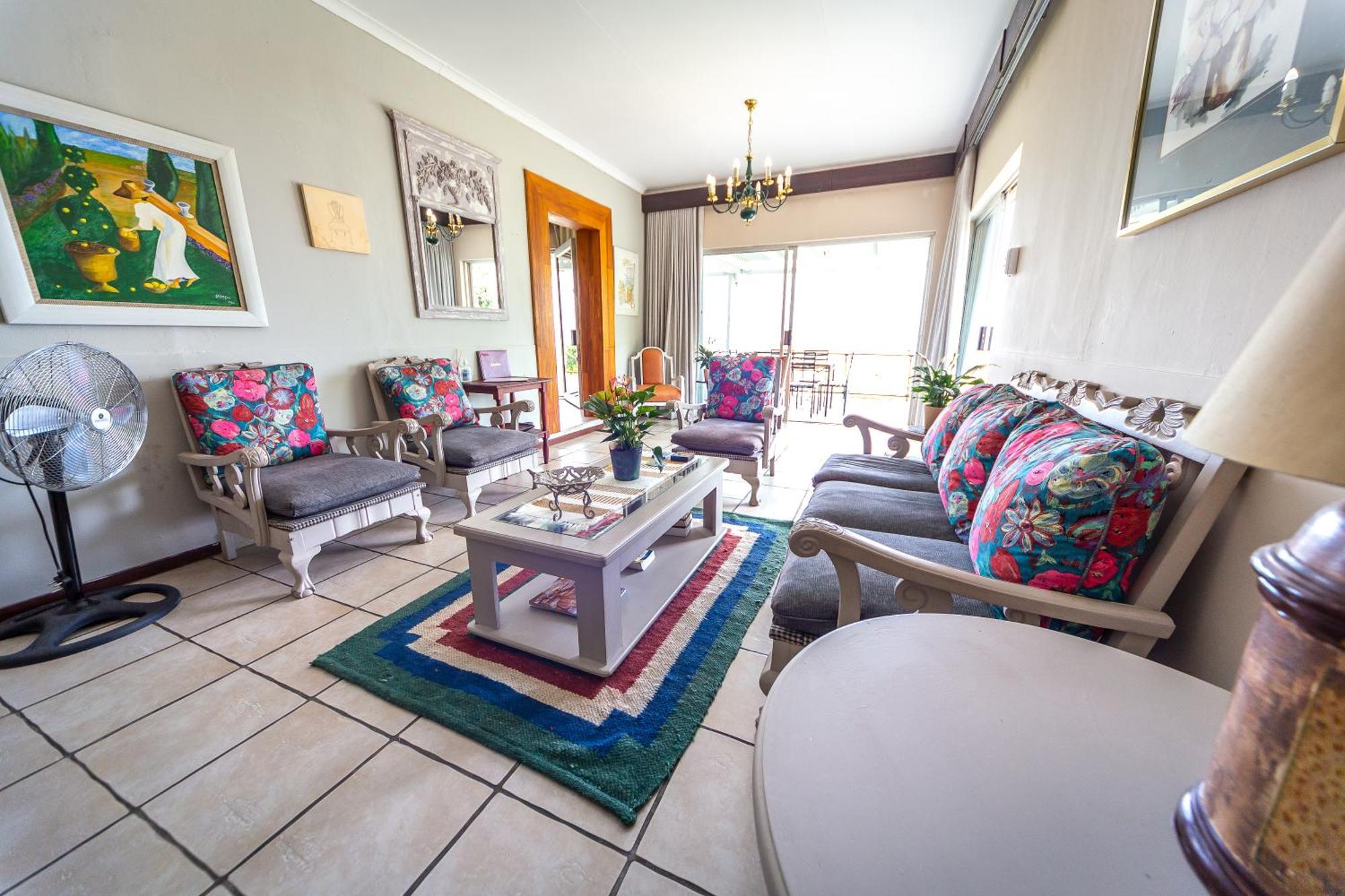 Graceland Self-Catering Cottages Вінтертон Екстер'єр фото