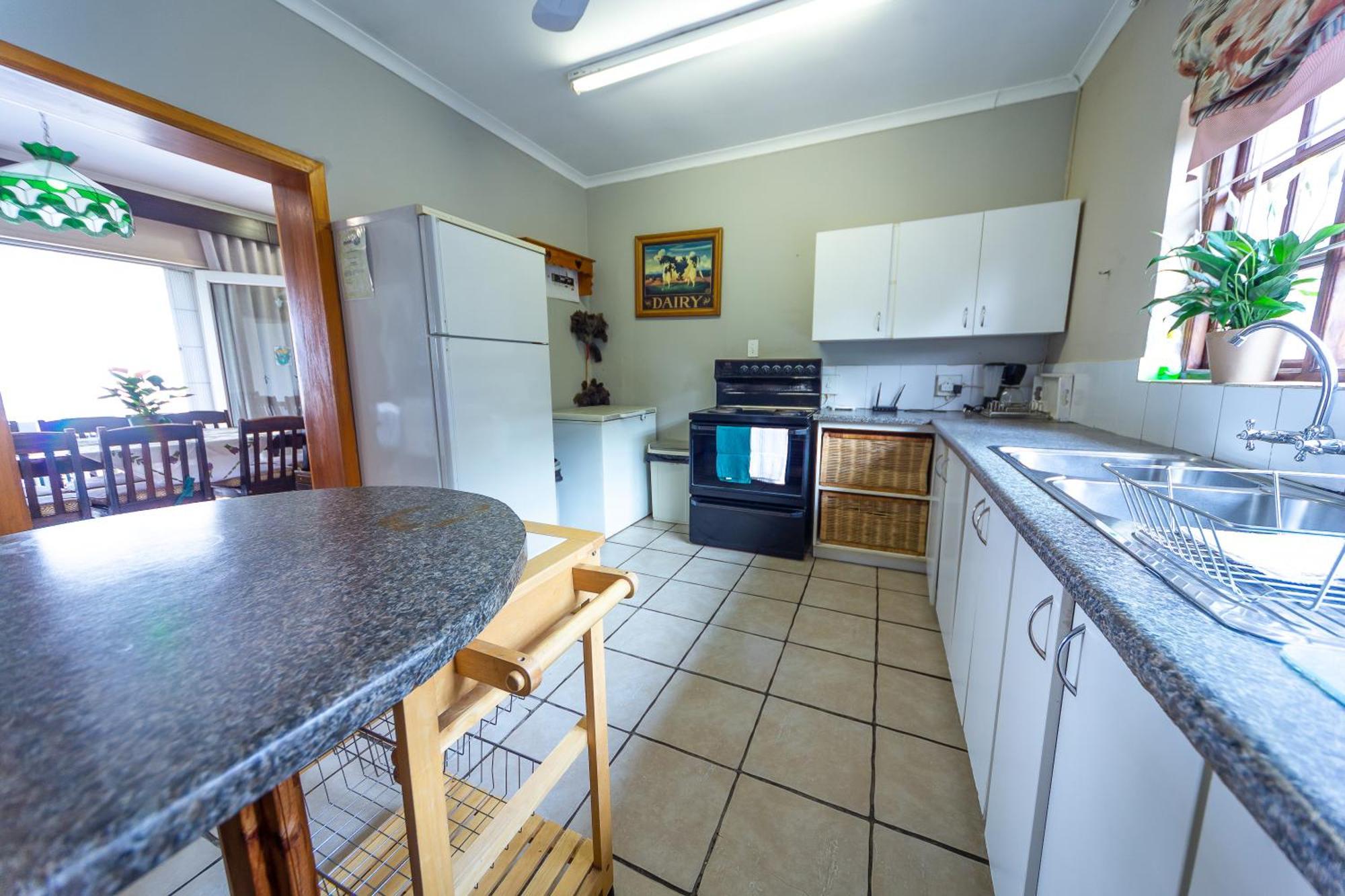 Graceland Self-Catering Cottages Вінтертон Екстер'єр фото